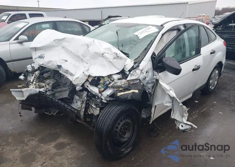 2018 Ford Focus S from USA, damaged, VIN 1FADP3E21JL276430